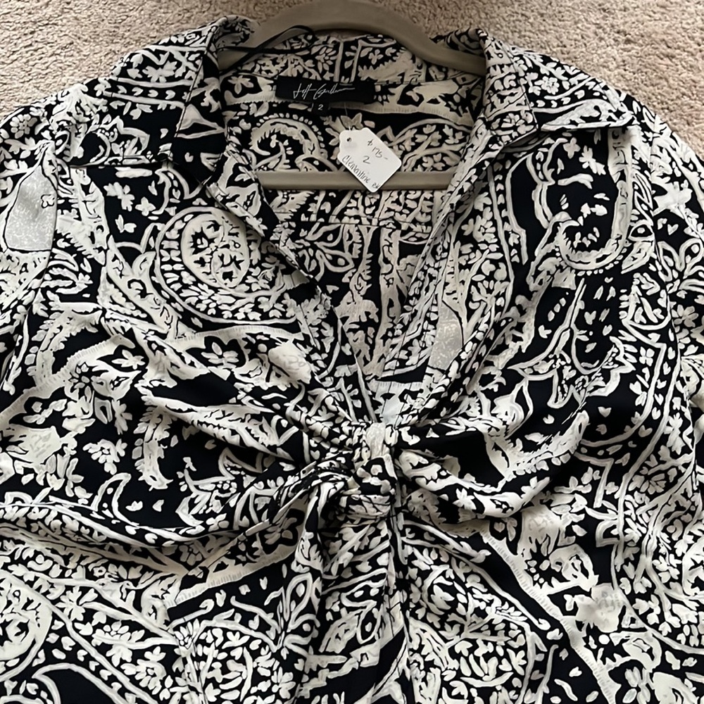 NWT Jeff Gallano black & cream blouse Size 2- Medium - Picture 2 of 4
